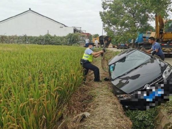 北戴河新区吊车租赁电话_吊车租赁吊车出租的安全装置及知识
